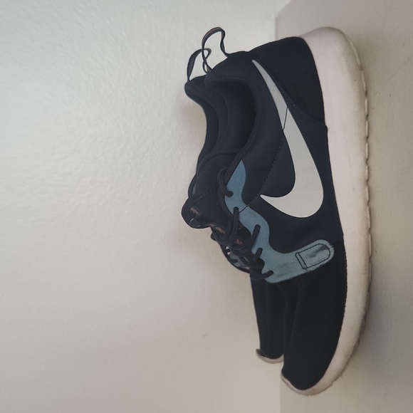 Nike Roshe Run Hyperfuse - Picture 1 of 6